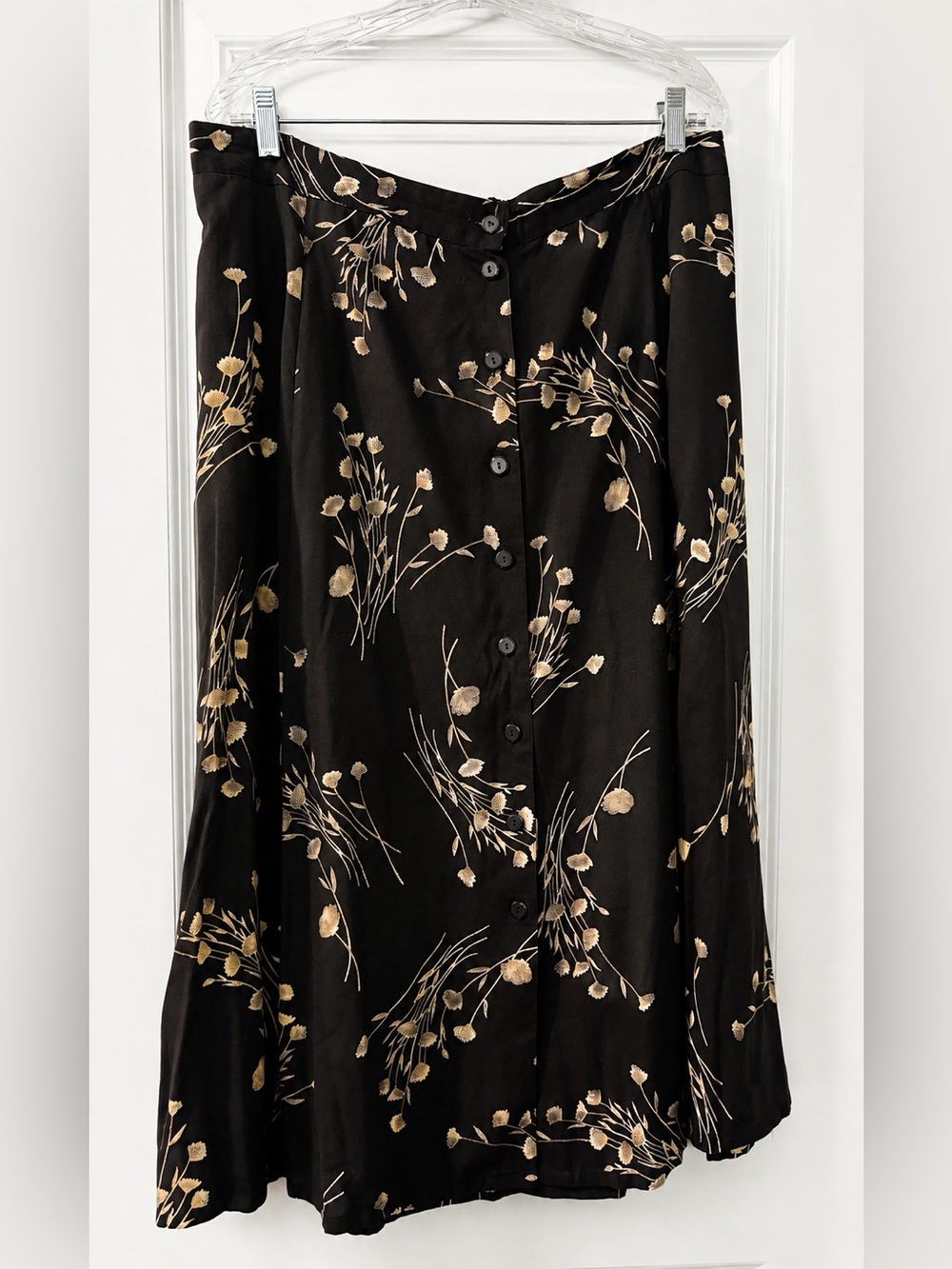 Vintage 90's Black Gold Floral Button-up Maxi Skirt size XL
Romantic Flowy Boho